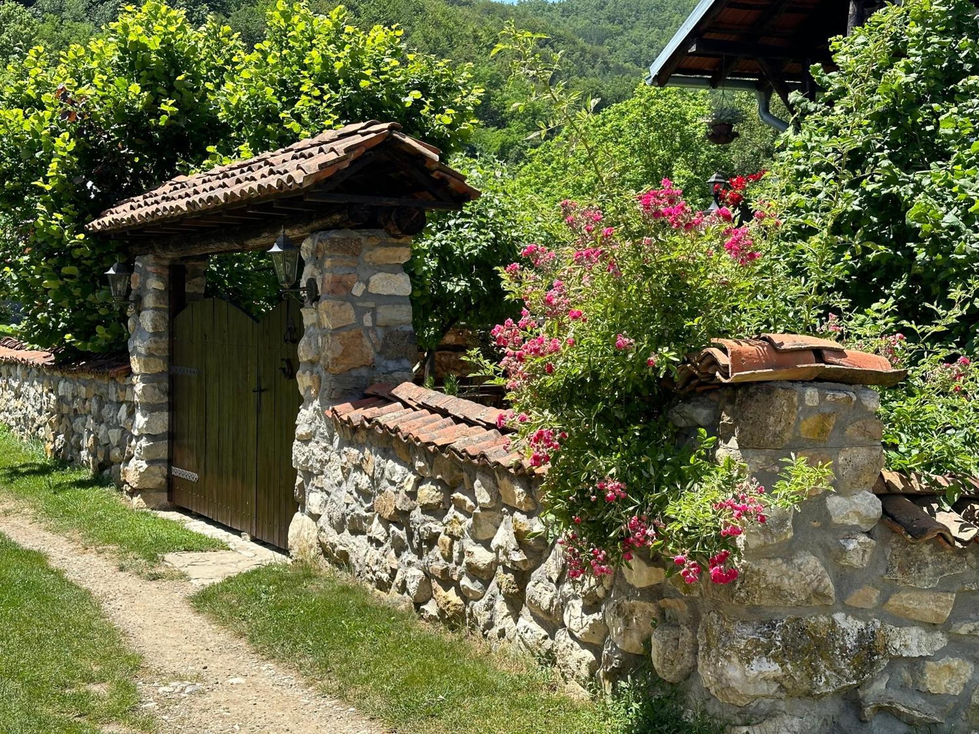 Konak Tosa Poganovo Экстерьер фото